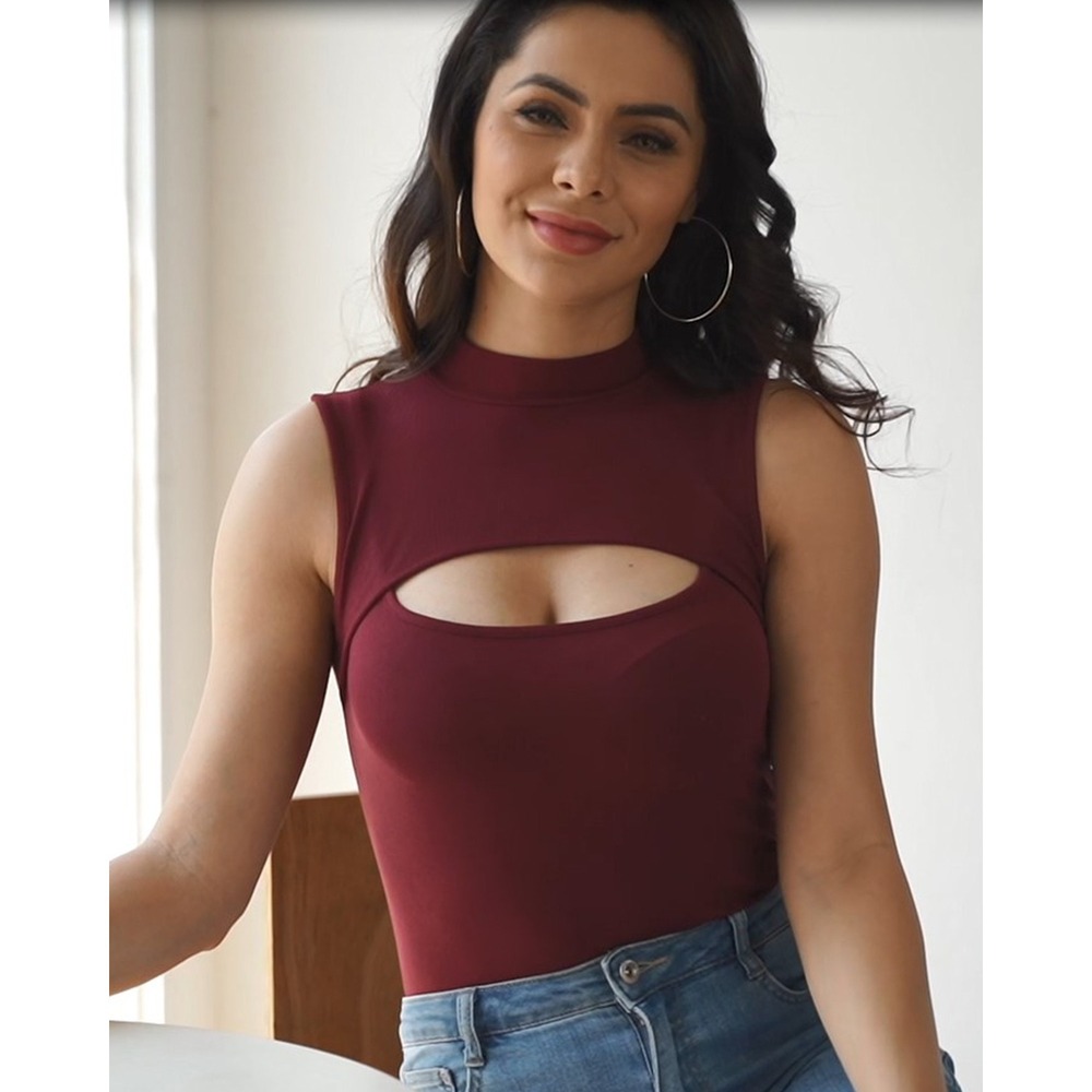 Mangopop Burgundy Mock Neck Cutout Sleeveless Bodysuit XL New With Tags
